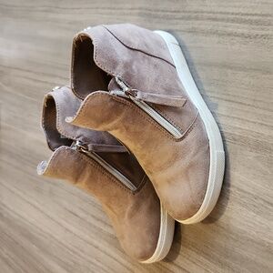 Girls Steve Madden wedge shoes size 2